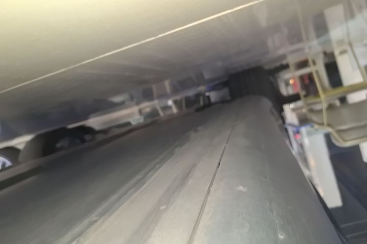 特斯拉 Model Y 2022款 后轮驱动版局部细节9002