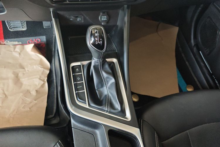 吉利汽车 远景X3 2020款 1.5L CVT尊贵型中控内饰18