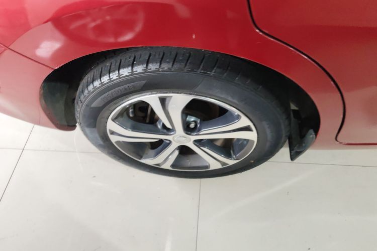 日产 骐达TIIDA 2019款 1.6L CVT智行版 国VI车身外观6008