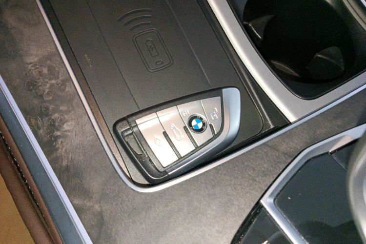 宝马X5 2022款 改款 xDrive 30Li M运动套装中控内饰11