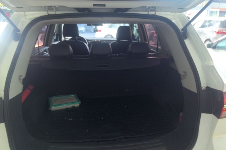 荣威RX5 2019款 20T 两驱自动Ali智联网铂金版局部细节23