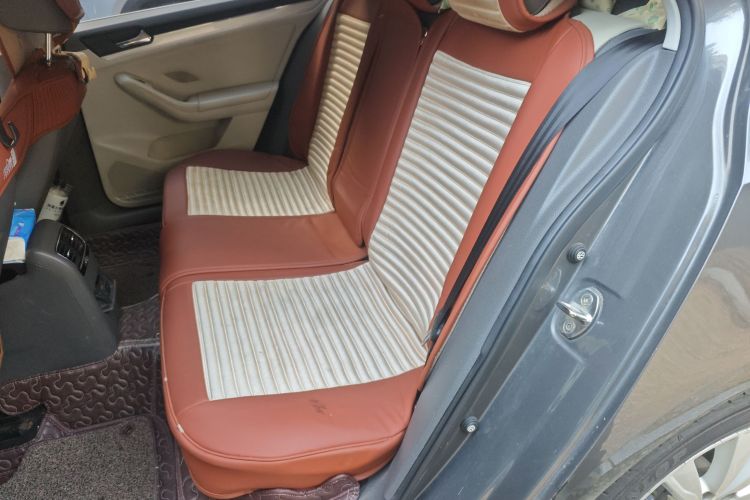 大众 速腾 2015款 230TSI 自动舒适型中控内饰21