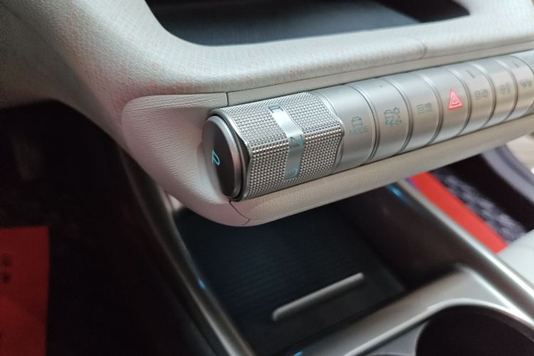 比亚迪 海豚 2021款 405km 时尚版中控内饰18