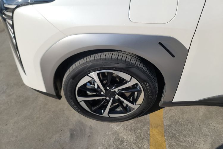 埃安 AION Y 2025款 Plus 510 乐享版 58.9kWh车身外观6007