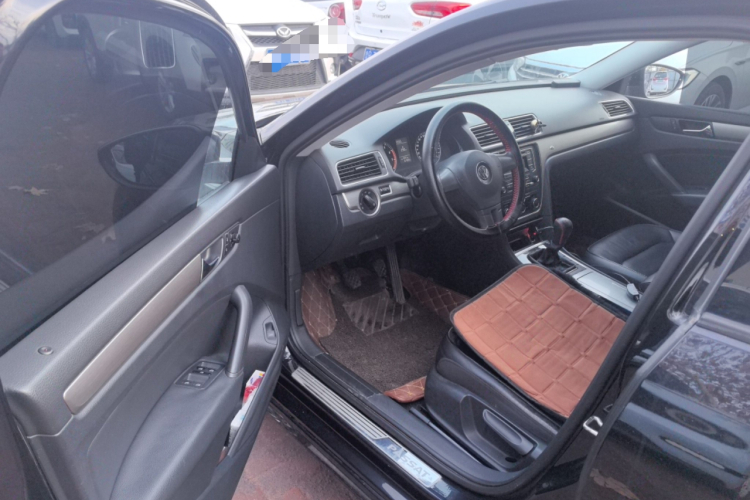 大众 帕萨特 2015款 1.4TSI 手动尊雅版中控内饰20