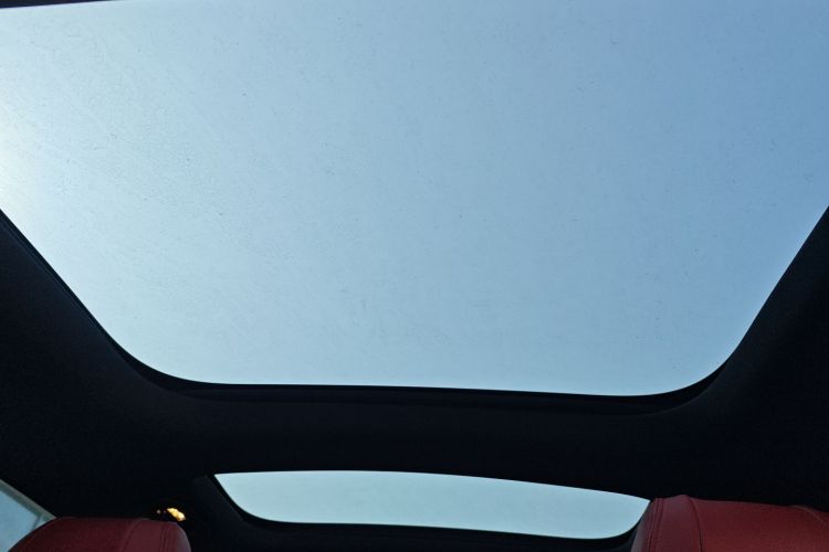 奔驰GLB 2023款 GLB 220 动感型中控内饰22