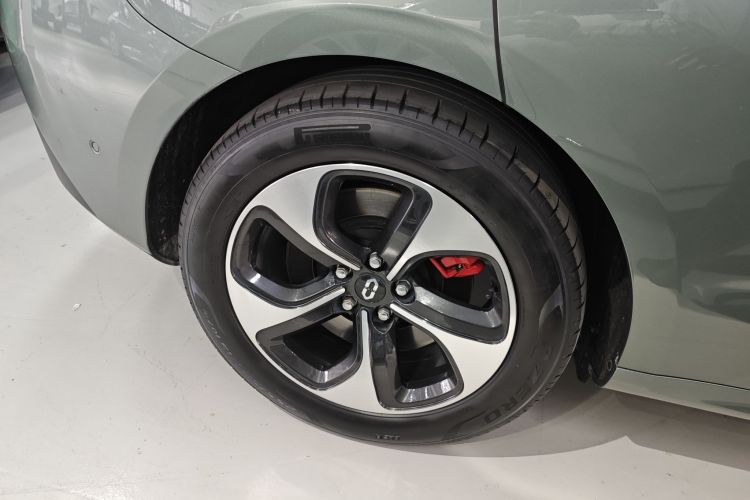 鸿蒙智行 问界M5 2022款 纯电后驱标准版车身外观6008