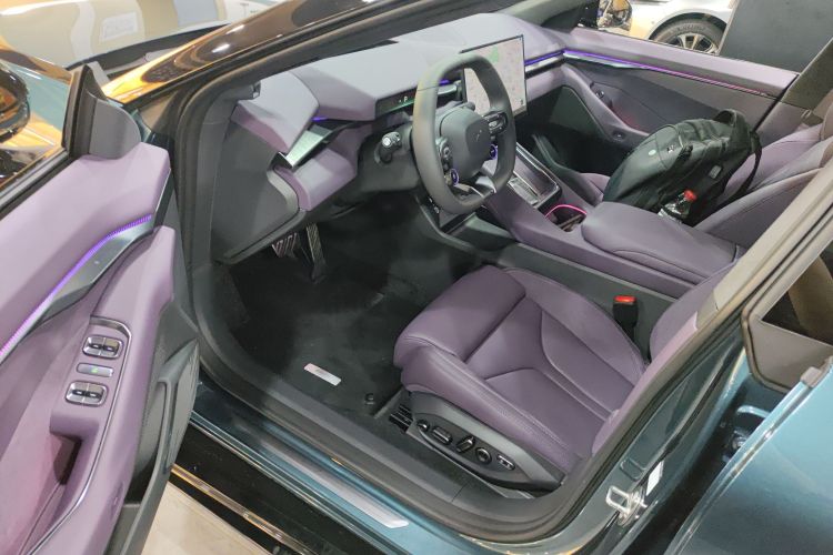 小鹏P7 2025款 702 长续航 Ultra中控内饰7003