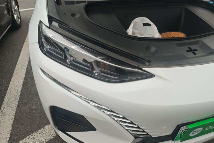 腾势N7 2023款 长续航性能版车身外观8