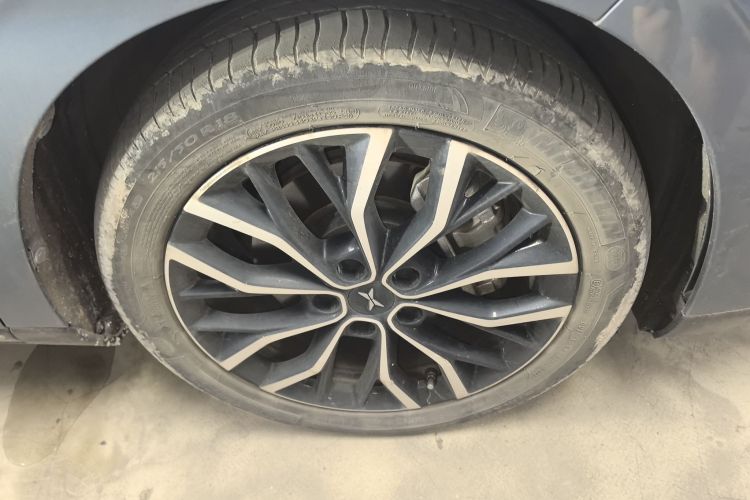 小鹏P5 2022款 460E+车身外观6007