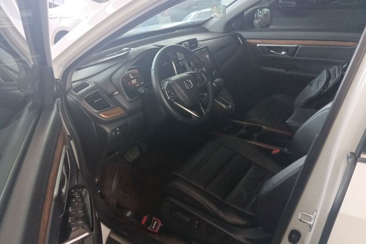 本田CR-V 2019款 240TURBO CVT四驱豪华版 国VI中控内饰7003