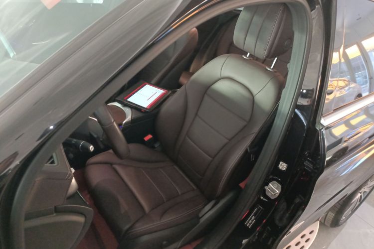 奔驰GLC 2021款 GLC 300 L 4MATIC 豪华型中控内饰19