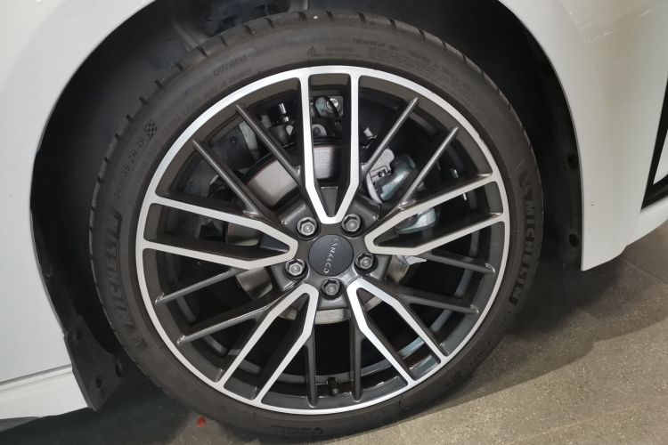 领克03 2023款 2.0TD DCT劲Pro车身外观10