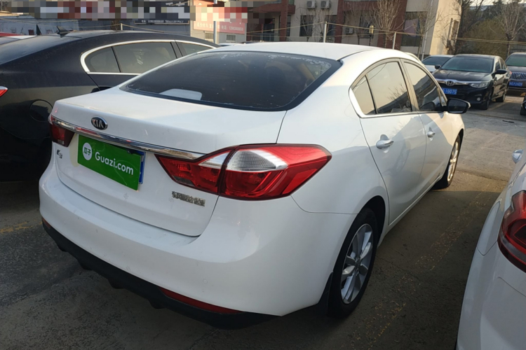 起亚K3 2016款 1.6L 手动GLS车身外观7