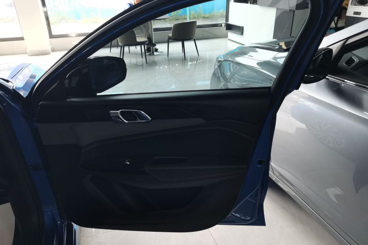 领克03 2021款 2.0TD 自动劲Plus中控内饰42