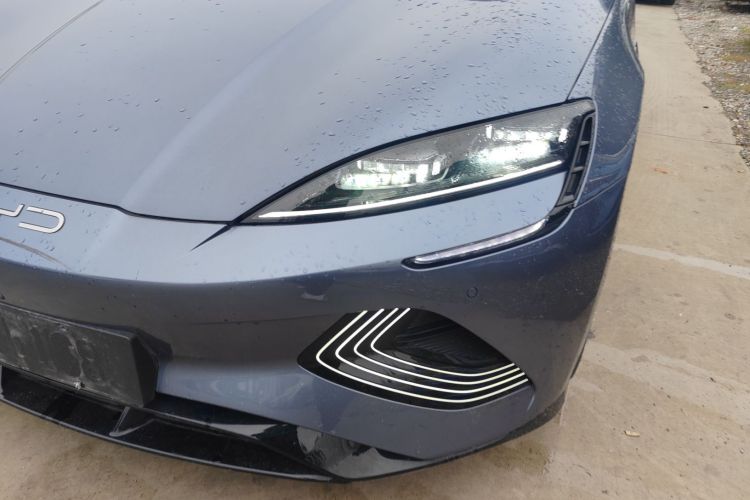 比亚迪 海豹 2023款 冠军版 700km 尊贵型局部细节36