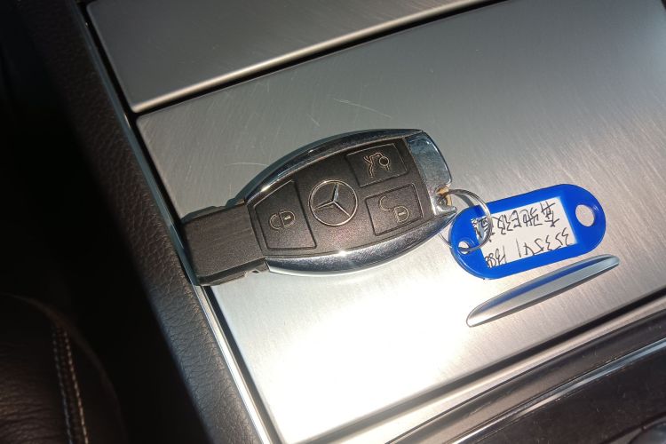 奔驰E级(进口) 2016款 E 200 轿跑车 灵动版中控内饰7001