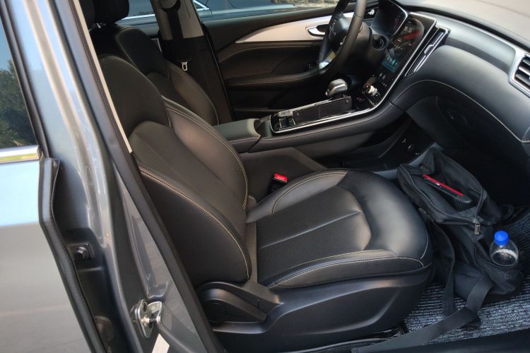 荣威i6 MAX新能源 2020款 1.5T PHEV爽酷版局部细节41