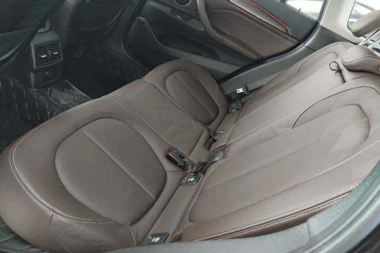 宝马X1 2016款 xDrive20Li 豪华型中控内饰21