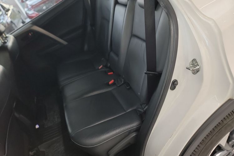 丰田 RAV4荣放 2016款 2.5L 自动四驱精英版中控内饰21