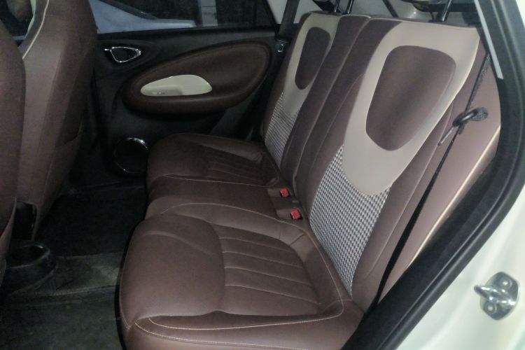 五菱汽车 五菱缤果 2024款 333km 悦享款中控内饰21