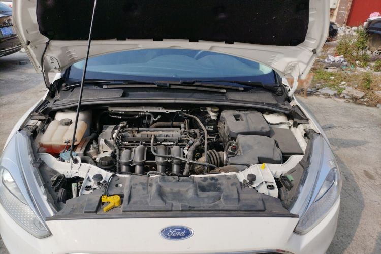 福特 福克斯 2018款 两厢经典 1.6L 自动风尚型智行版局部细节24