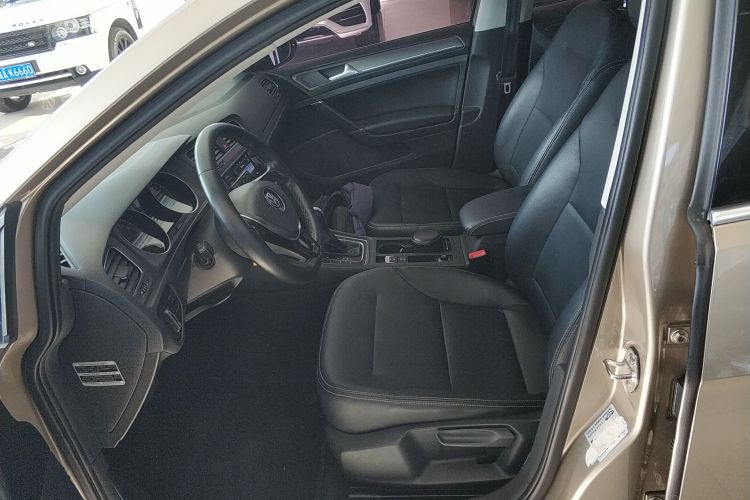 大众 高尔夫 2016款 230TSI 自动舒适型中控内饰19