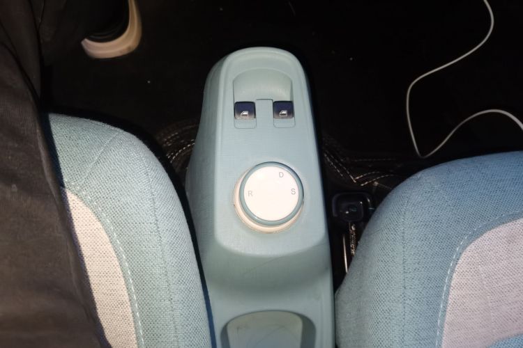 凌宝汽车 凌宝uni 2023款 超甜版（手动座椅）中控内饰18