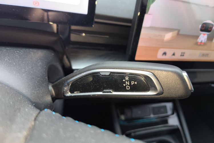 吉利几何G6 2022款 480 新享型中控内饰18