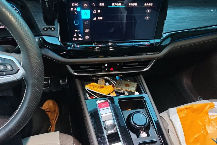 大众 威然 2023款 改款 380TSI 尊贵版中控内饰16