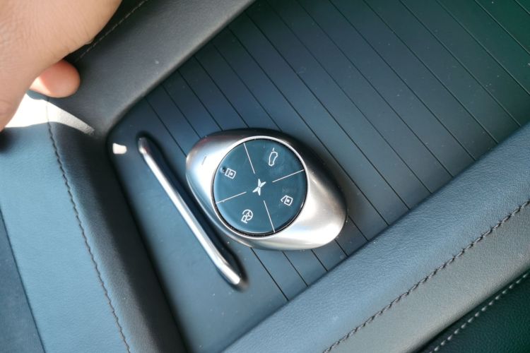 小鹏G3 2020款 520i 智享版中控内饰7001