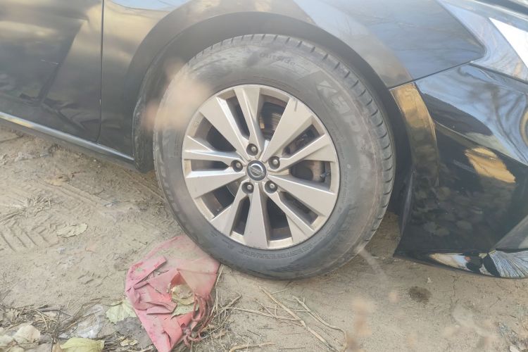 日产 天籁 2019款 2.0L XL 舒适版车身外观6007