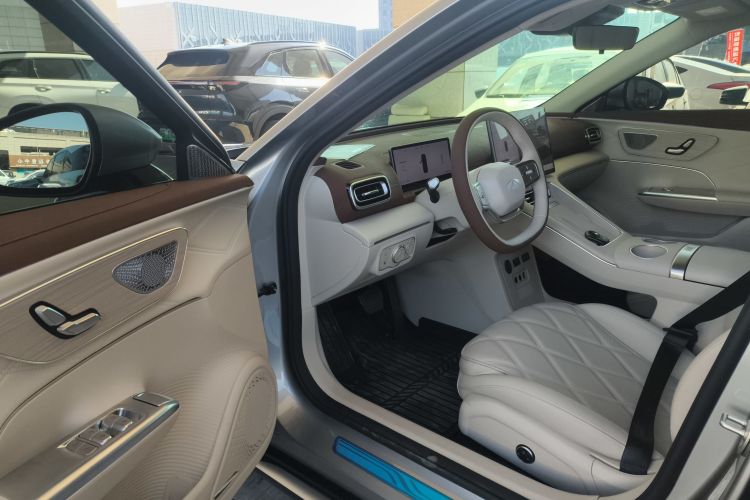 奇瑞风云 风云A9L 2025款 260超长续航尊贵版中控内饰20