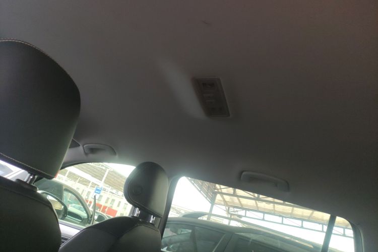 大众 途观L 2019款 330TSI 自动两驱风尚版 国V局部细节22