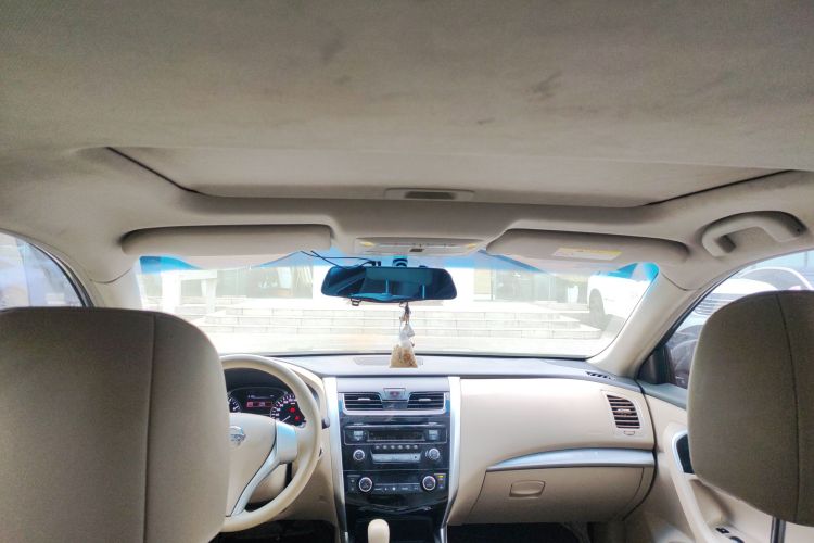 日产 天籁 2016款 2.0L XE 时尚版中控内饰22