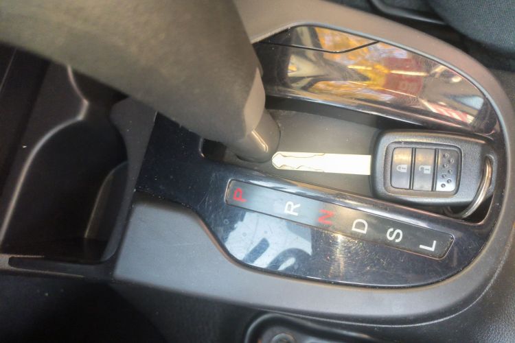 本田 飞度 2018款 1.5L CVT舒适天窗版中控内饰11