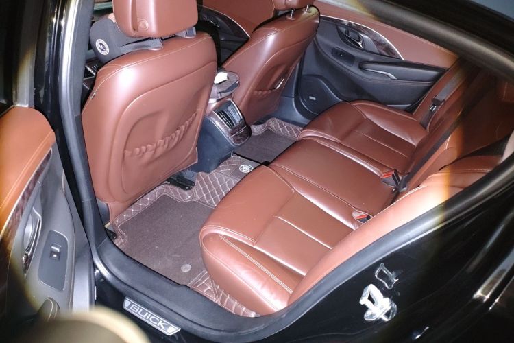 别克 君越 2014款 2.0T SIDI 智享旗舰型中控内饰21