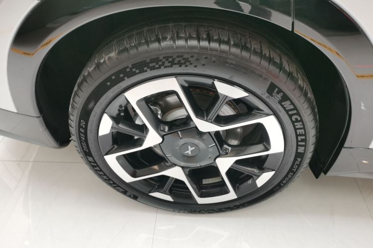 小鹏G7 2025款 702 超长续航 Max车身外观6008