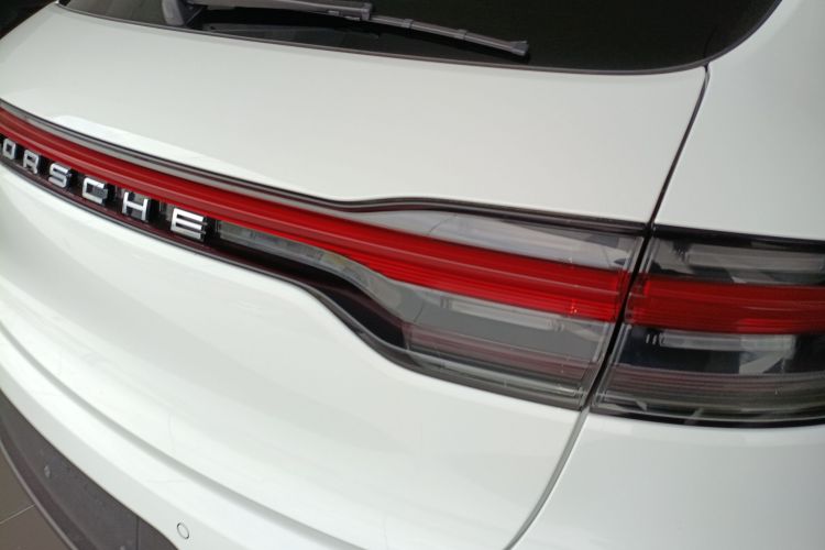 保时捷 2018款 Macan 2.0T车身外观6006