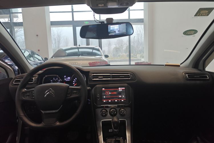 雪铁龙 C4世嘉 2018款 1.6L 自动豪华型中控内饰7002