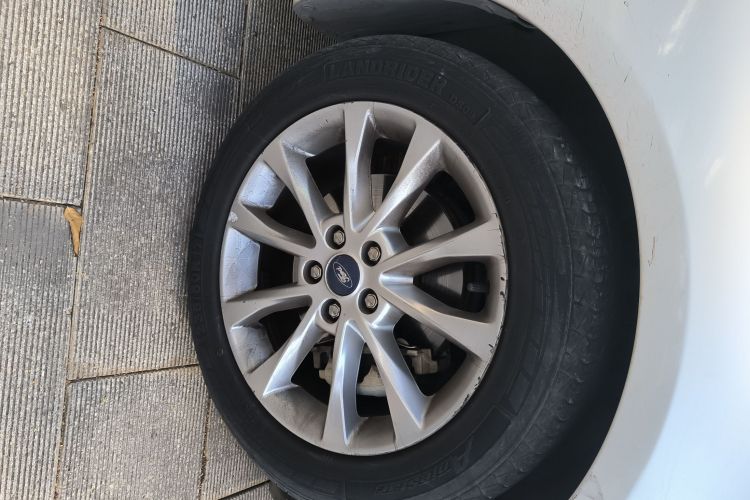 福特 蒙迪欧 2017款 EcoBoost 180 时尚型车身外观6007