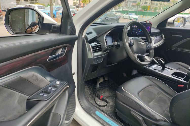 哈弗H6 2023款 国潮版 1.5T 自动都市版中控内饰20