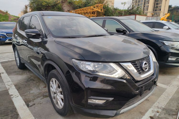 日产 奇骏 2020款 2.0L XL ITS CVT 2WD智联舒适版车身外观3