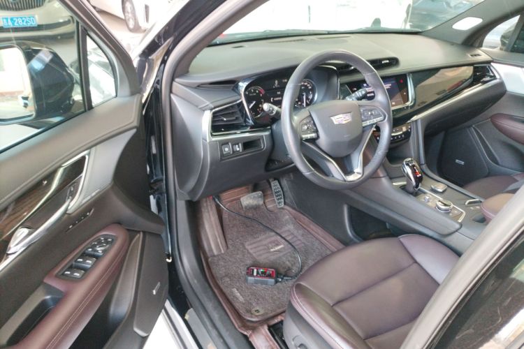 凯迪拉克XT6 2022款 2.0T 七座四驱豪华型中控内饰20