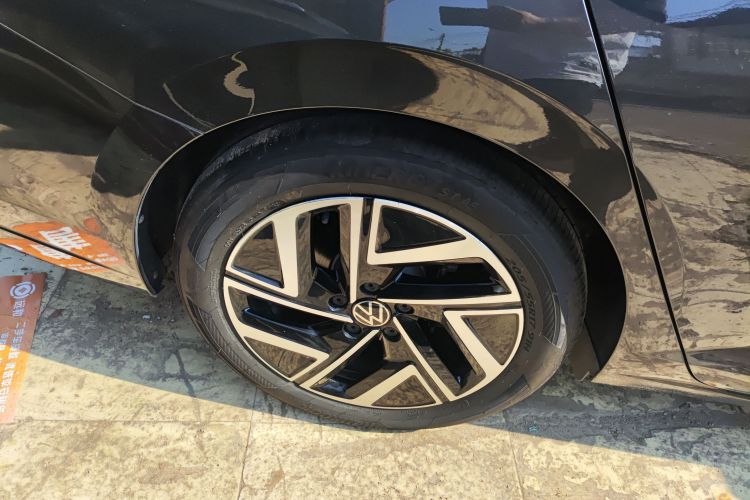 大众 速腾 2023款 300TSI DSG超越版车身外观6003