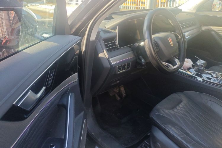 红旗HS5 2022款 改款 2.0T 智联旗享版中控内饰20