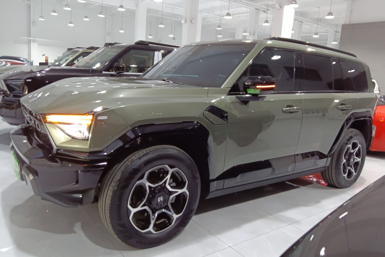 猛士M817 2025款 Hero车身外观4