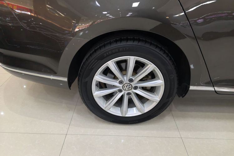 大众 迈腾 2017款 330TSI DSG 领先型车身外观6008