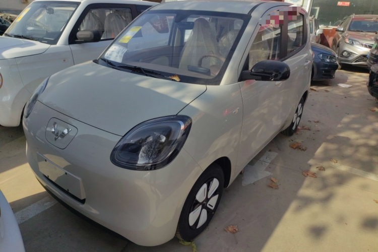 五菱汽车 宏光MINIEV 2025款 四门版 进阶款车身外观1