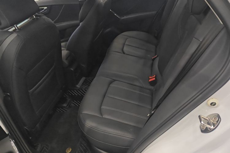 奥迪Q2L 2022款 35 TFSI 时尚动感型中控内饰21